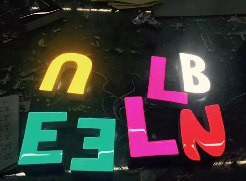 发光字颜色的含义